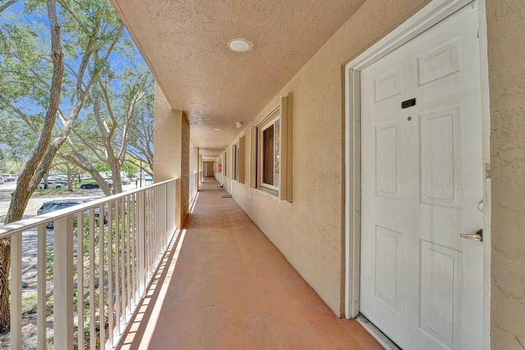 TANGERINE - Residential