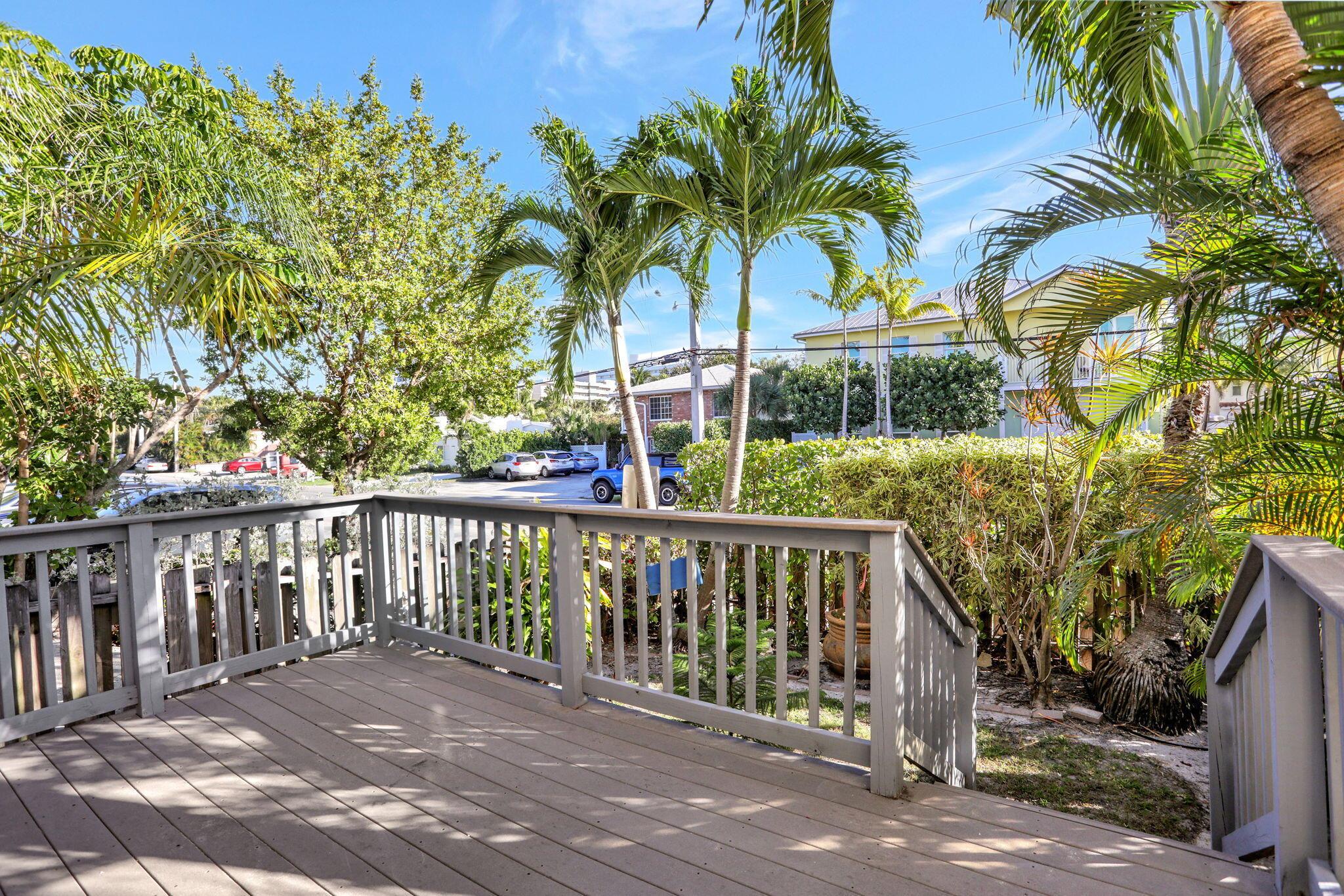 OCEAN CLUB TOWNHOMES COND - Residential