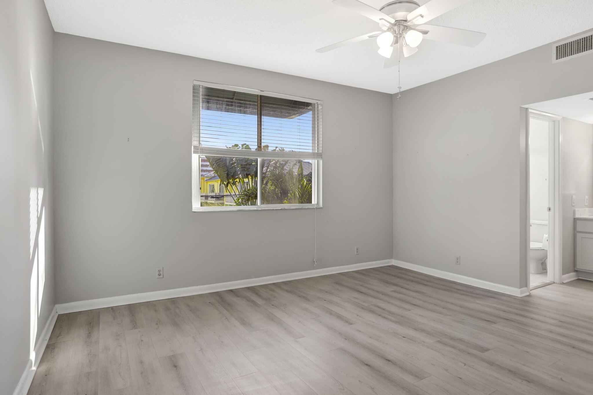 OCEAN CLUB TOWNHOMES COND - Residential