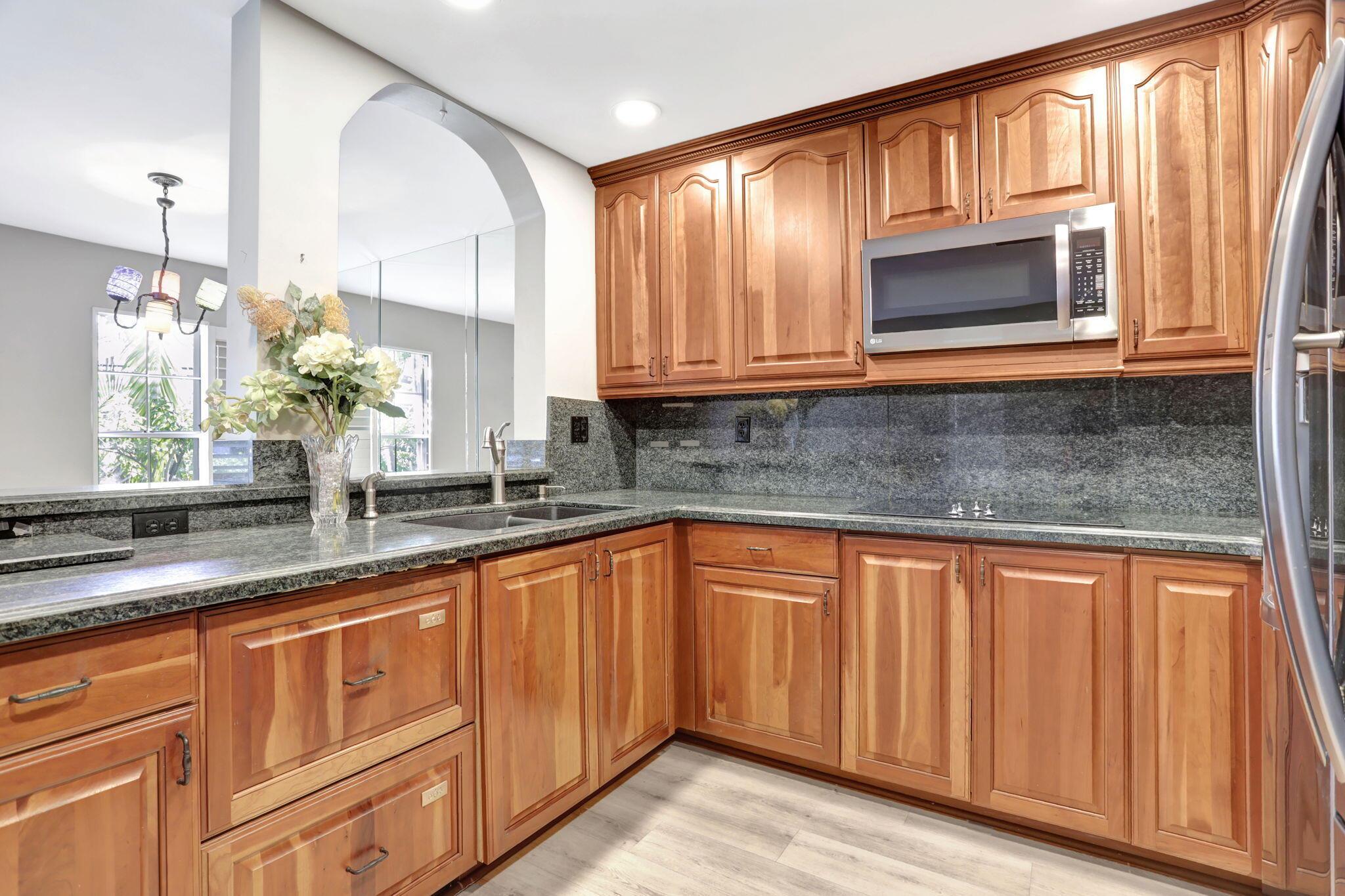 OCEAN CLUB TOWNHOMES COND - Residential