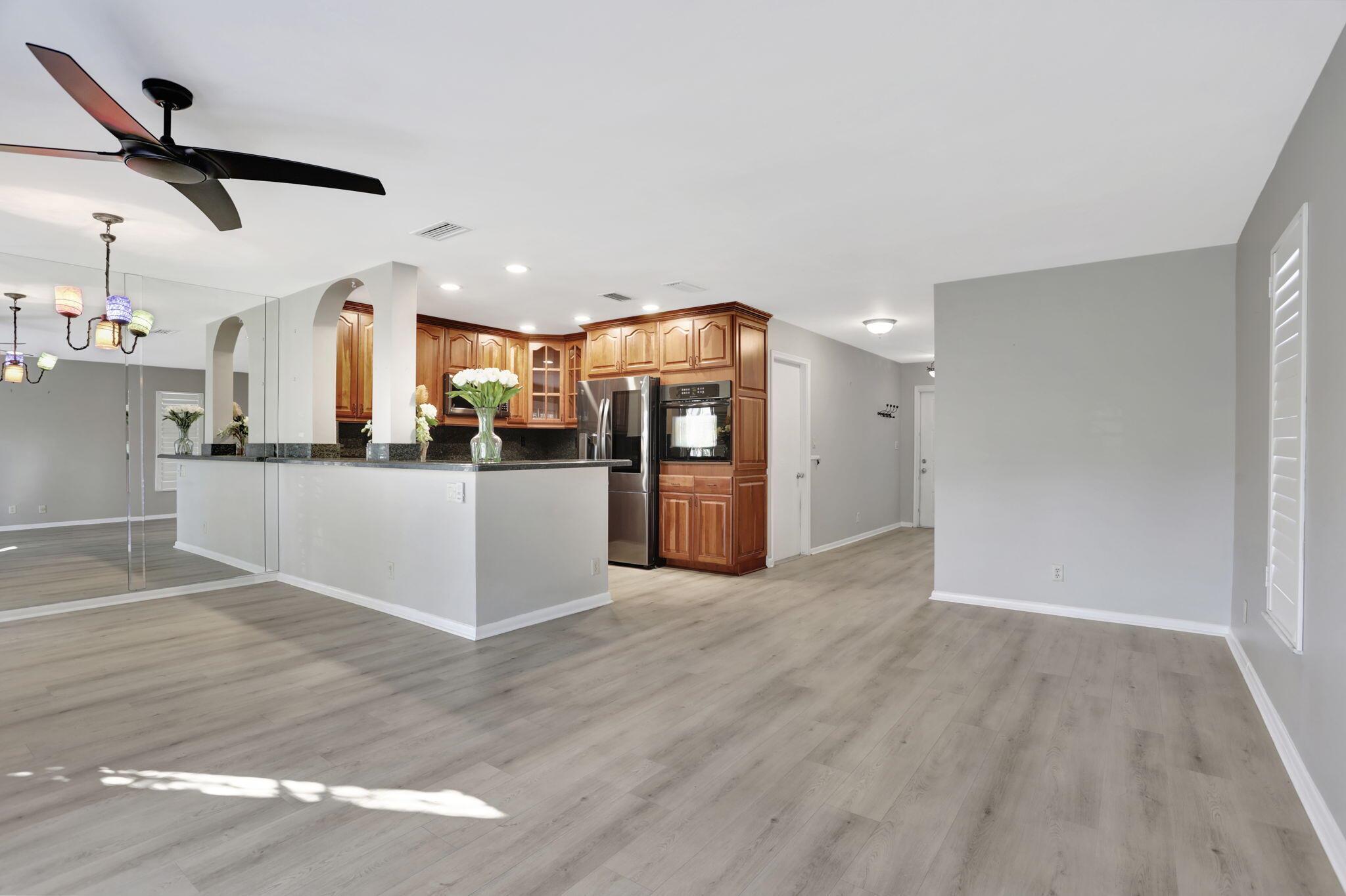 OCEAN CLUB TOWNHOMES COND - Residential