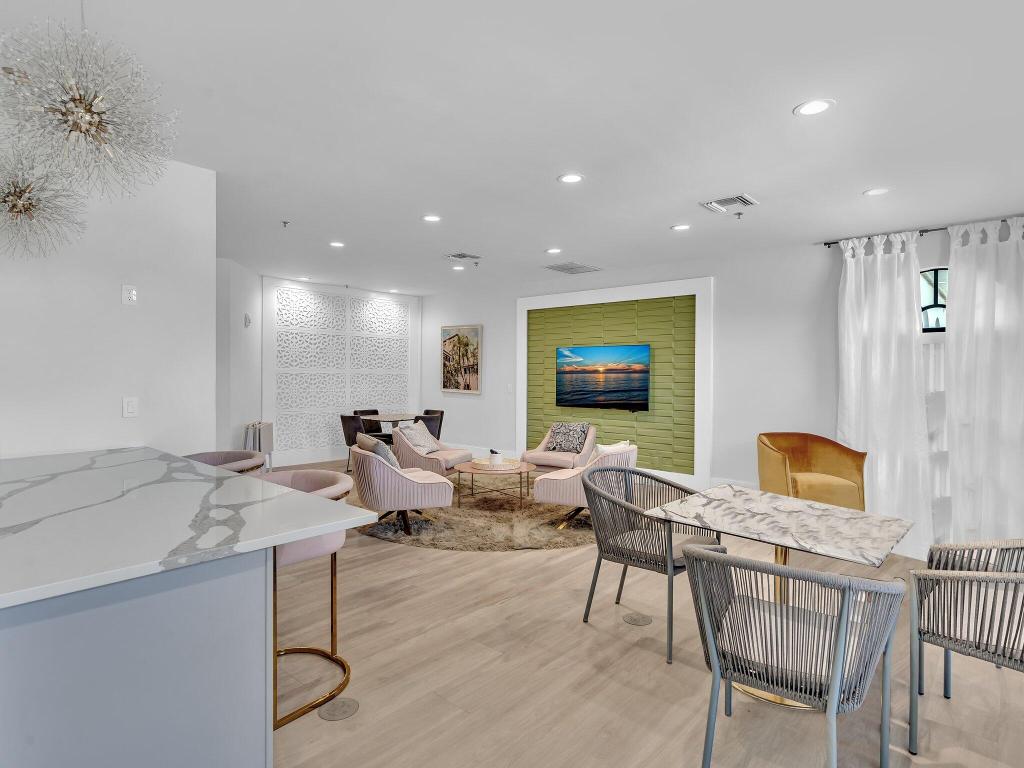 SANTA BARBARA - Residential