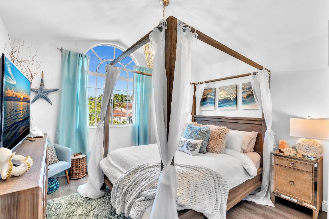 SANTA BARBARA - Residential