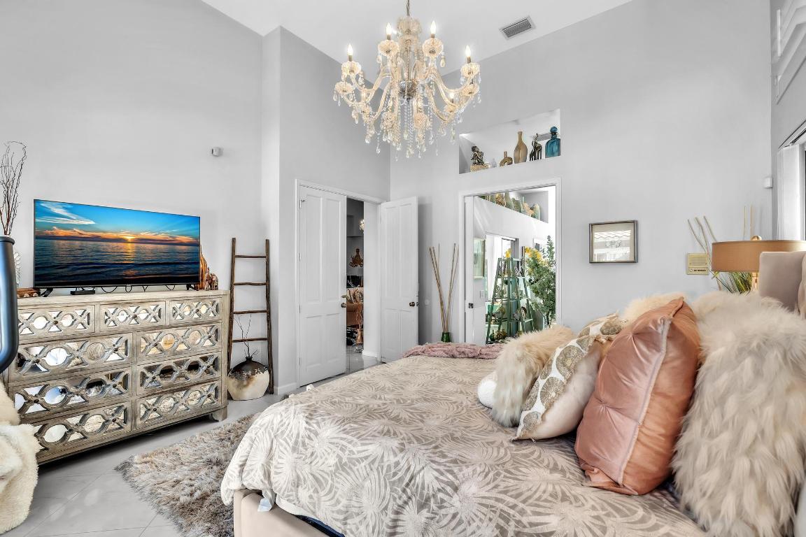 SANTA BARBARA - Residential