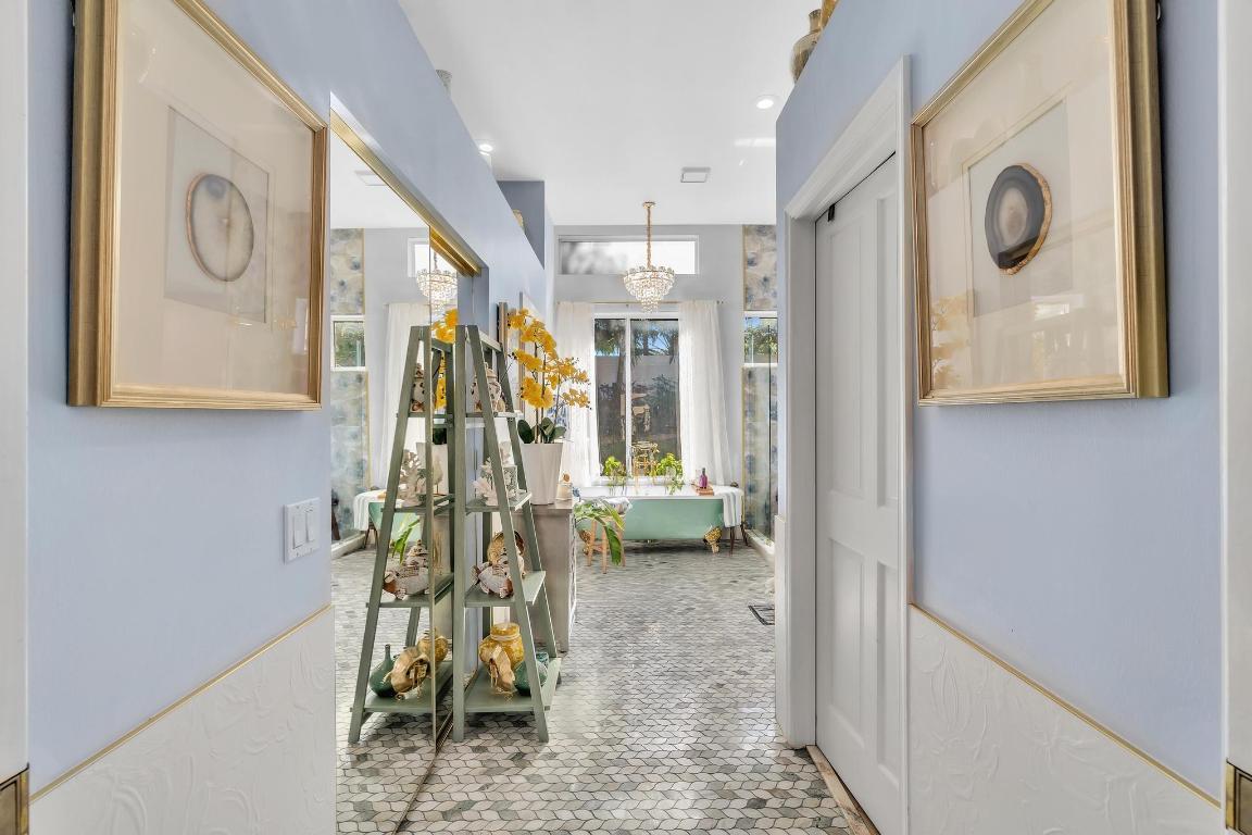 SANTA BARBARA - Residential