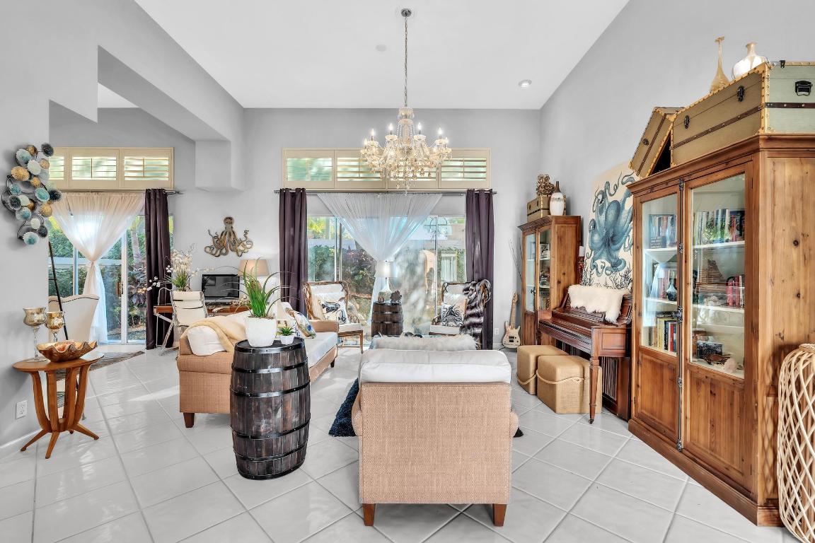 SANTA BARBARA - Residential