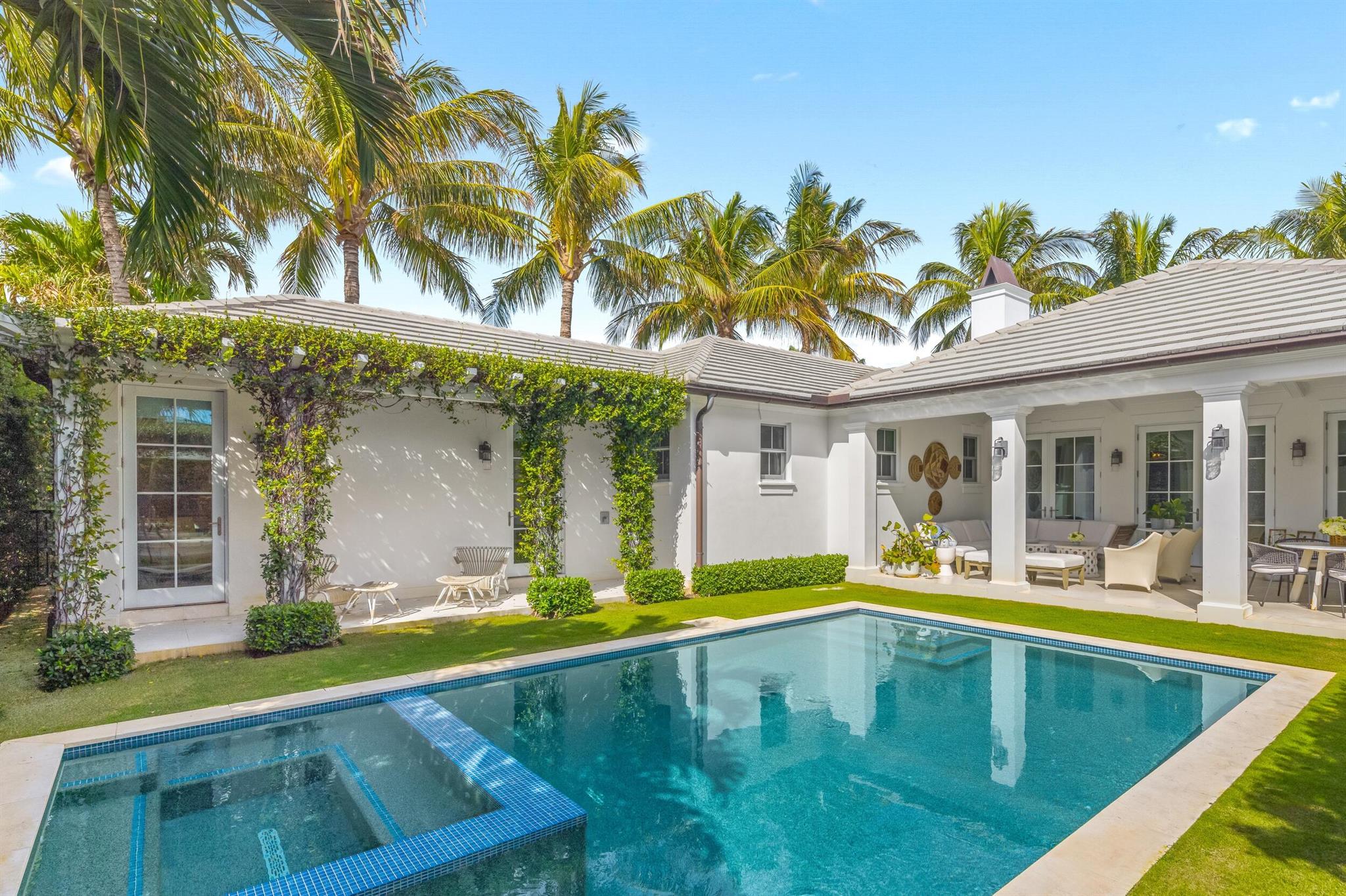 216 Sandpiper Drive