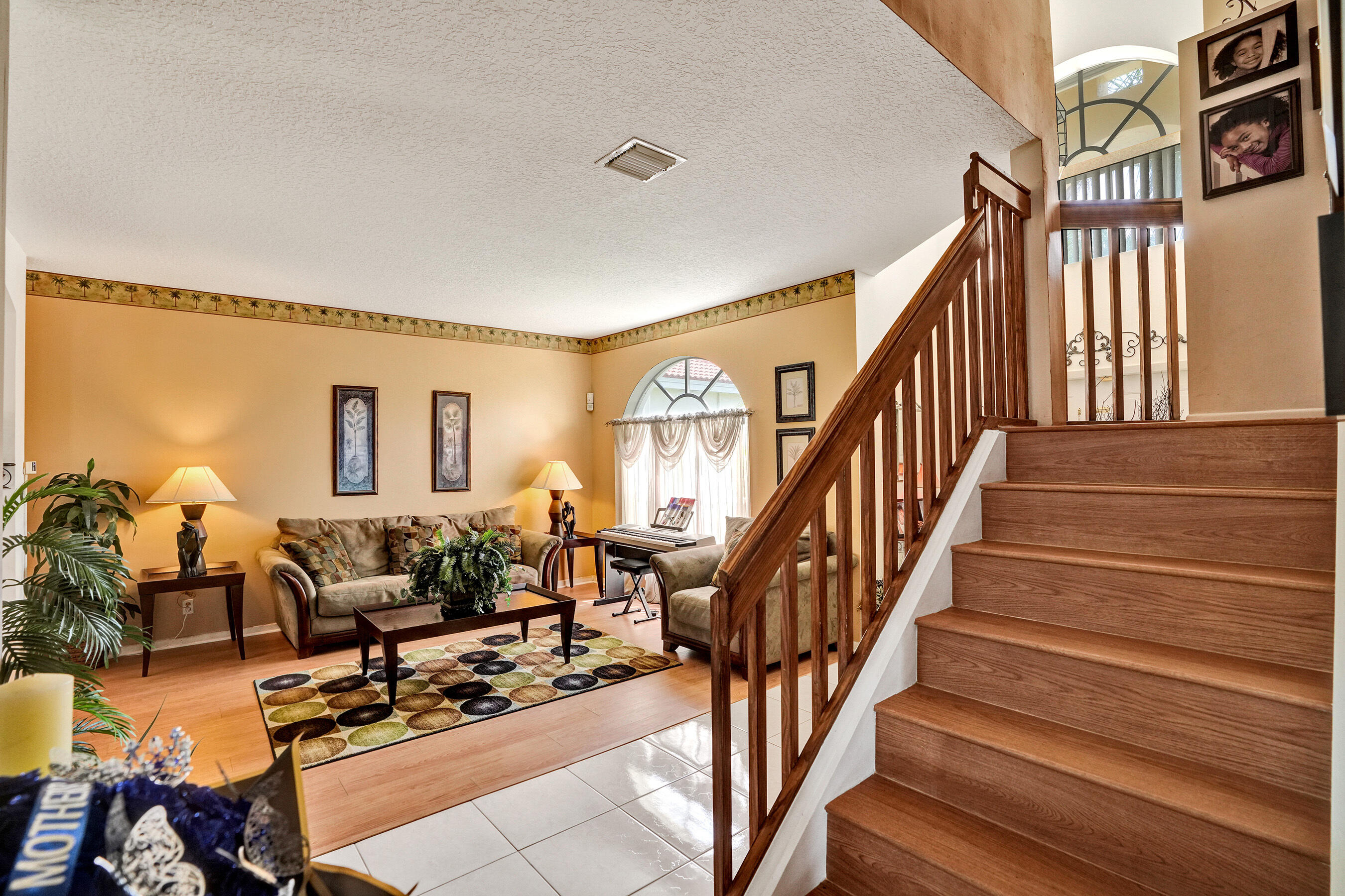 HOLIDAY SPRINGS EAST - Residential