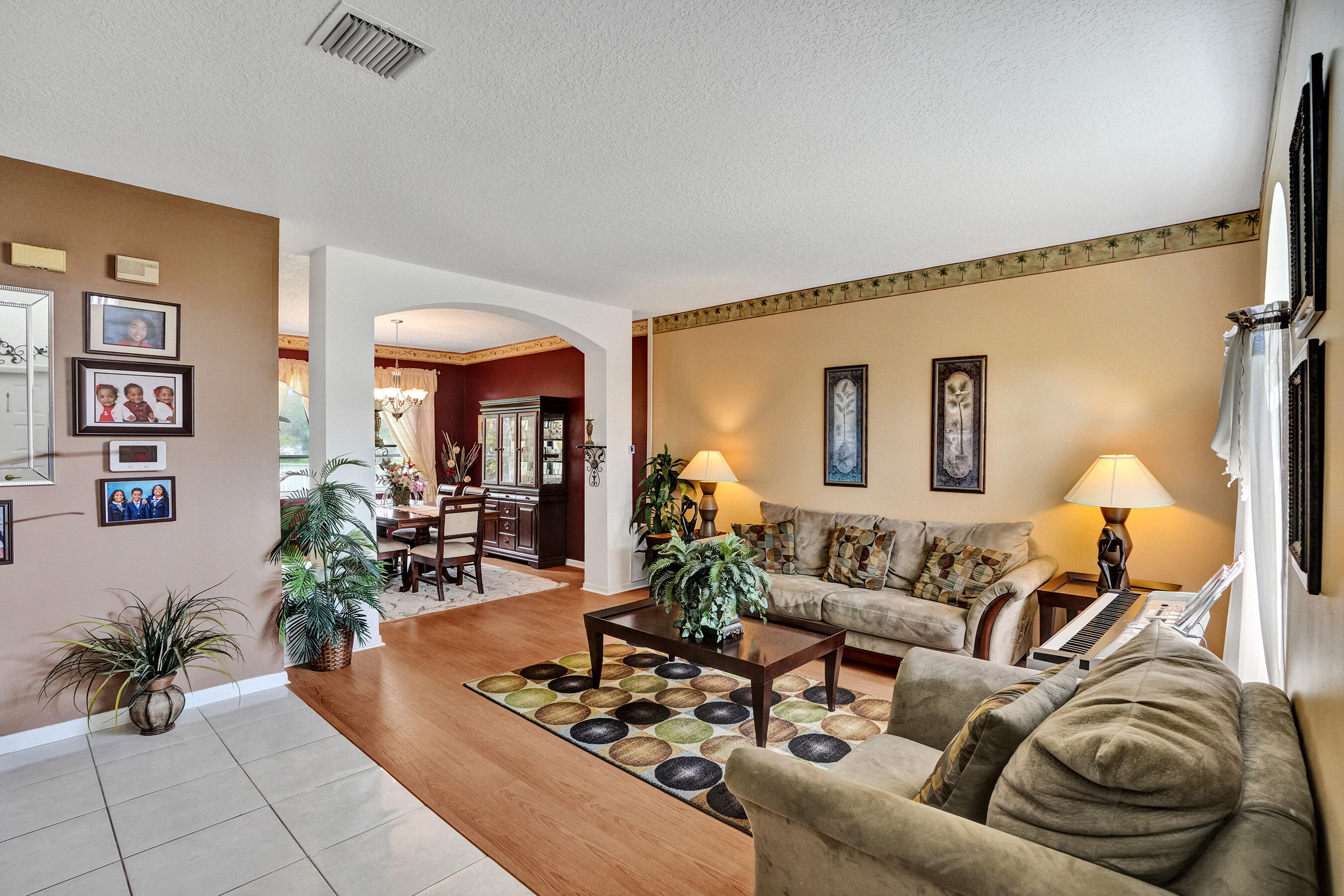 HOLIDAY SPRINGS EAST - Residential