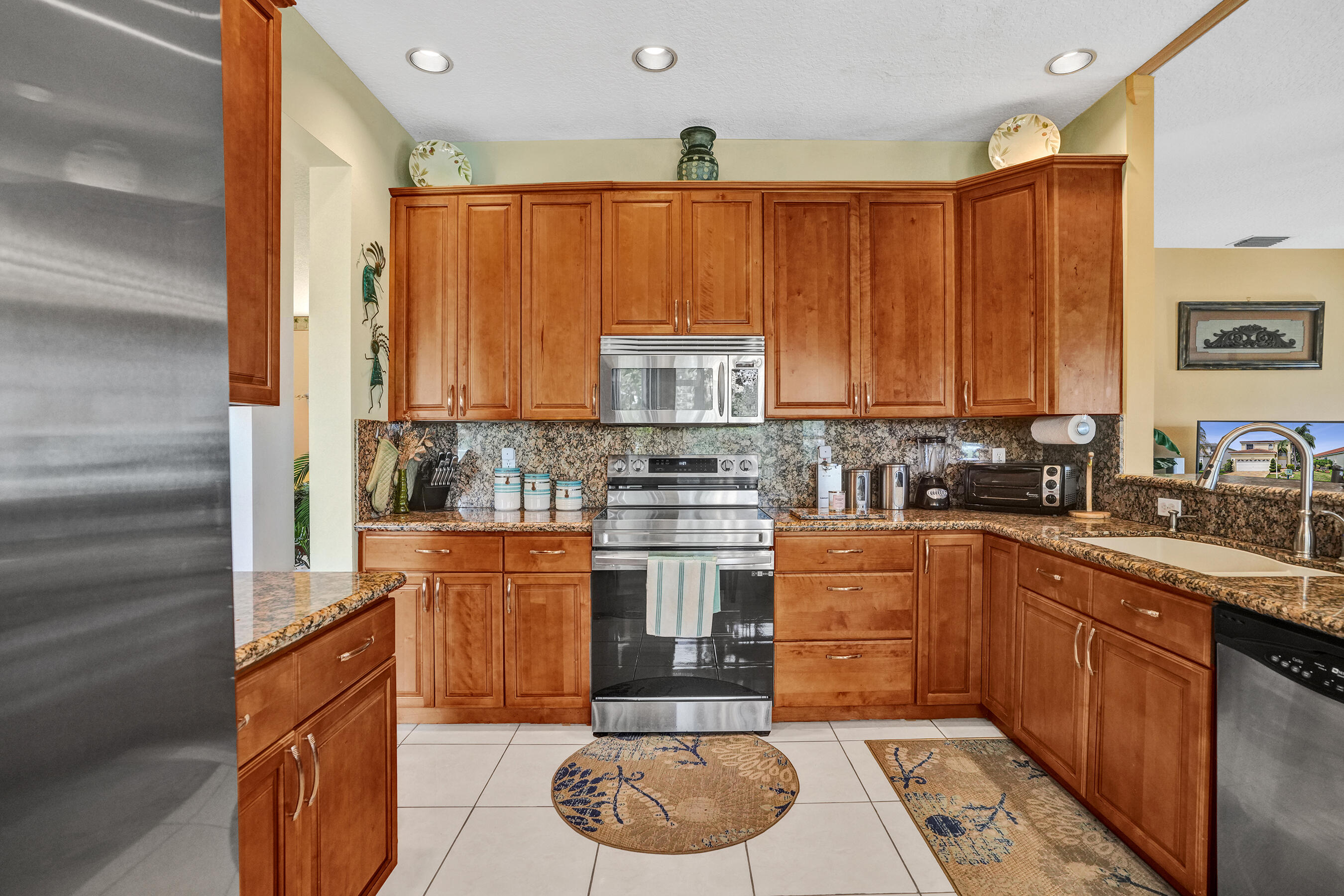 HOLIDAY SPRINGS EAST - Residential