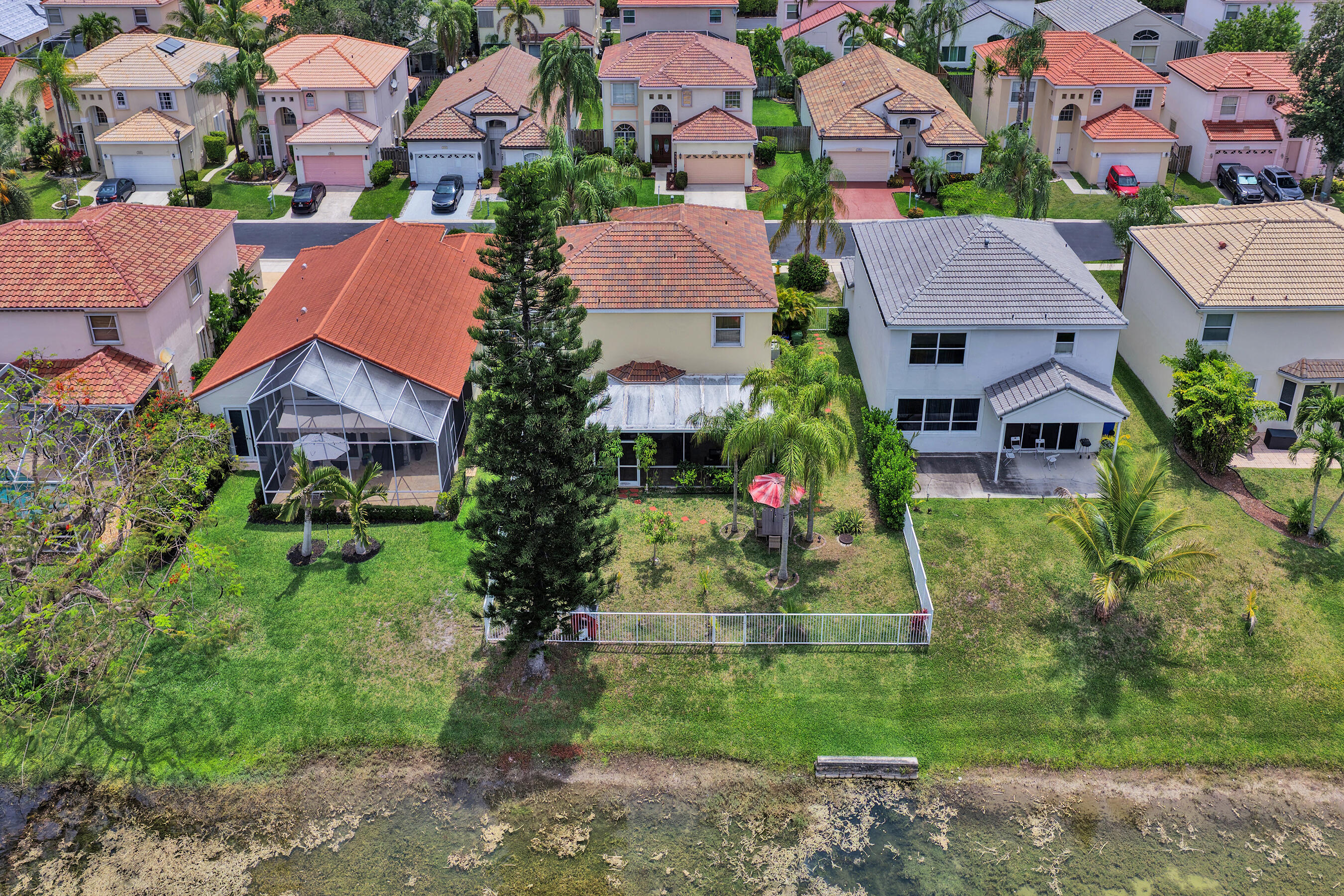 HOLIDAY SPRINGS EAST - Residential