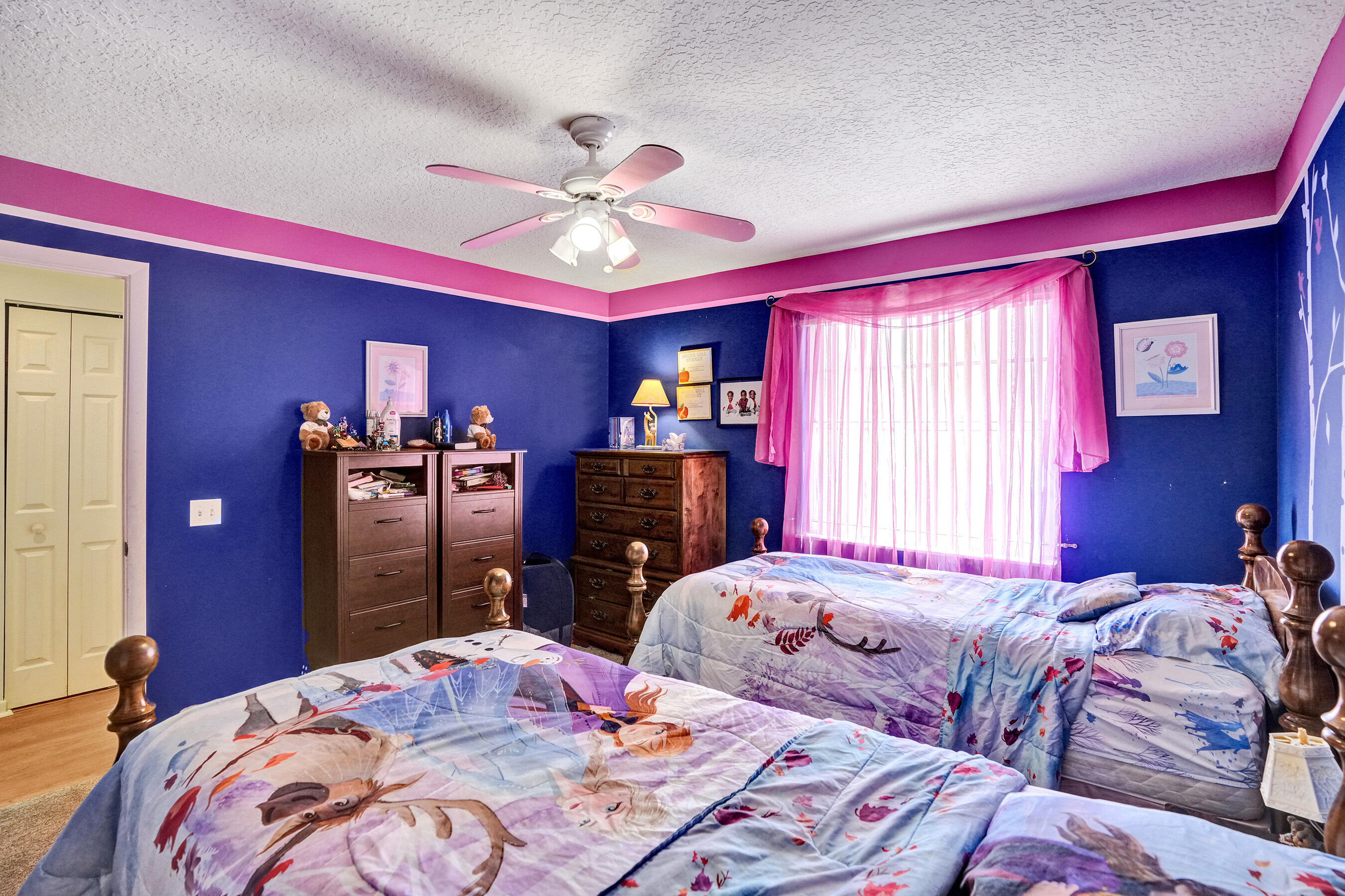 HOLIDAY SPRINGS EAST - Residential