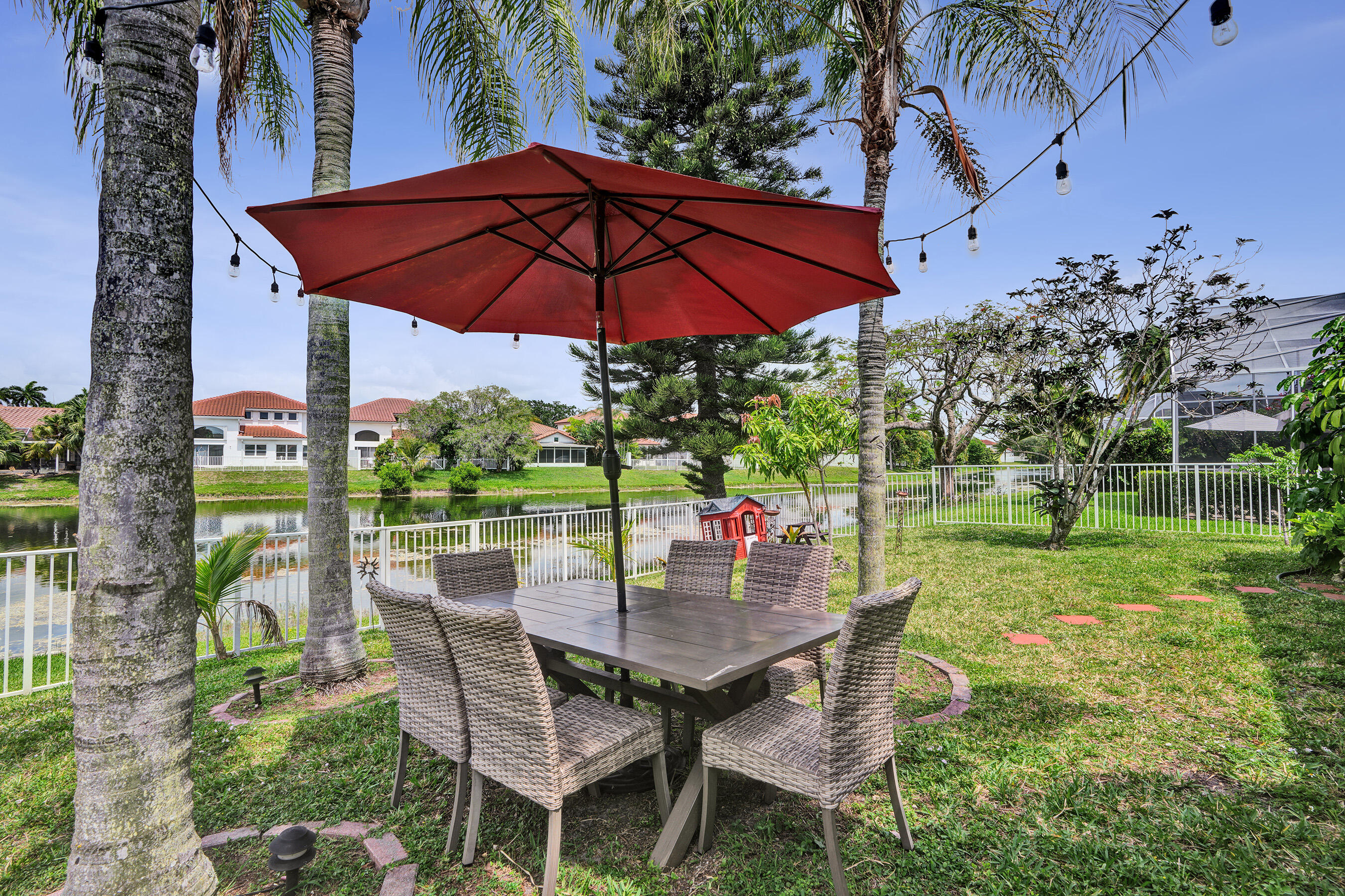 HOLIDAY SPRINGS EAST - Residential