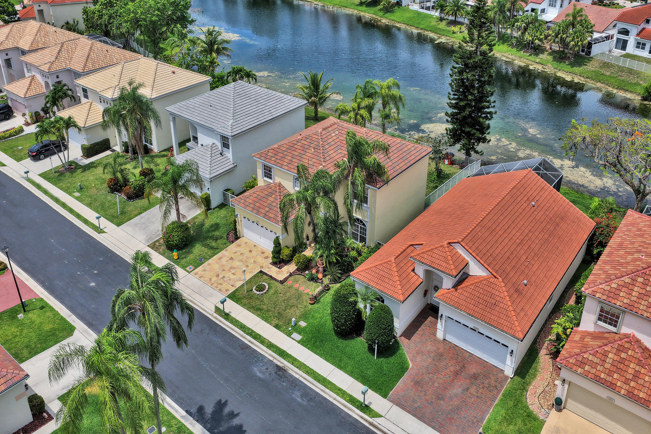 HOLIDAY SPRINGS EAST - Residential