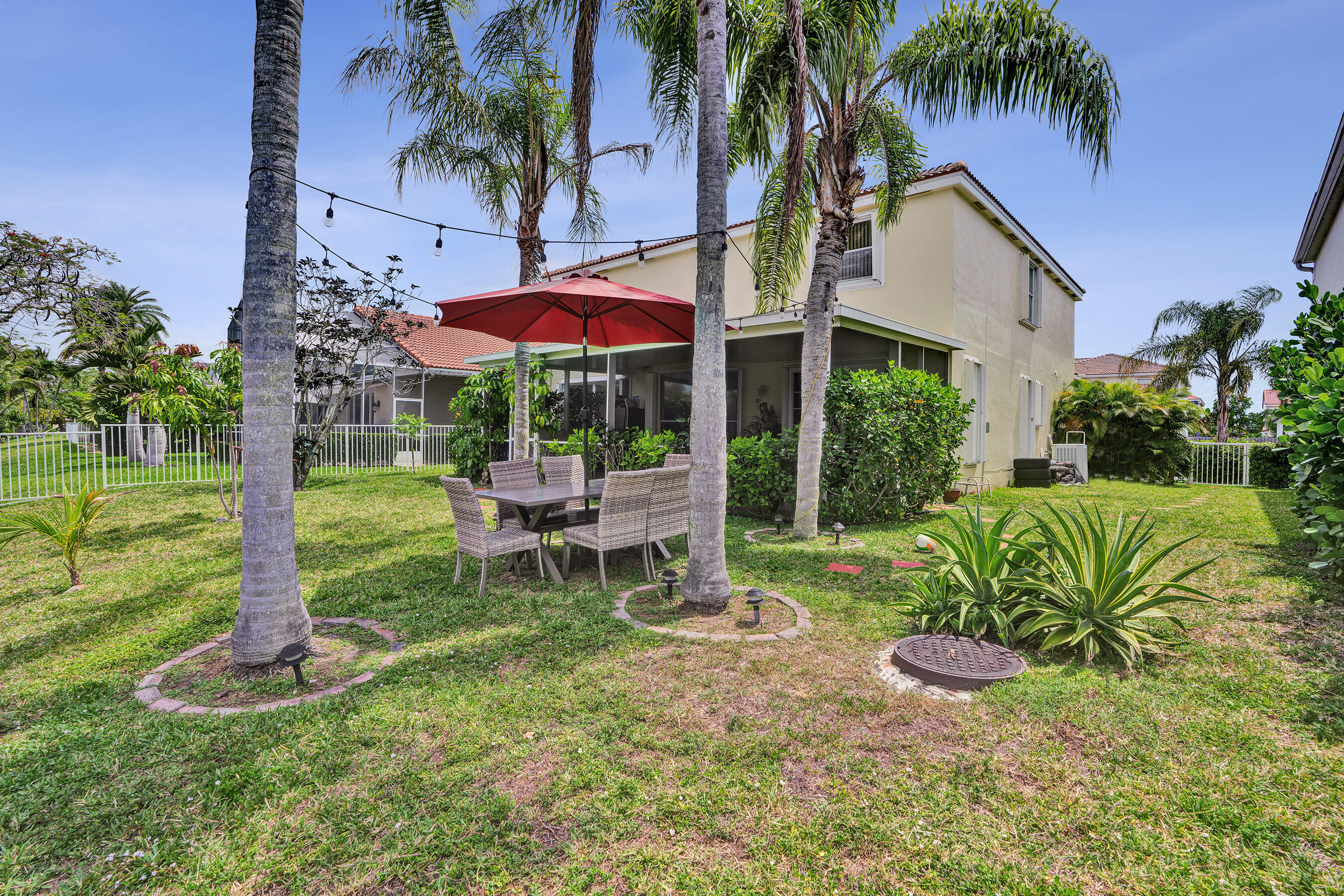 HOLIDAY SPRINGS EAST - Residential