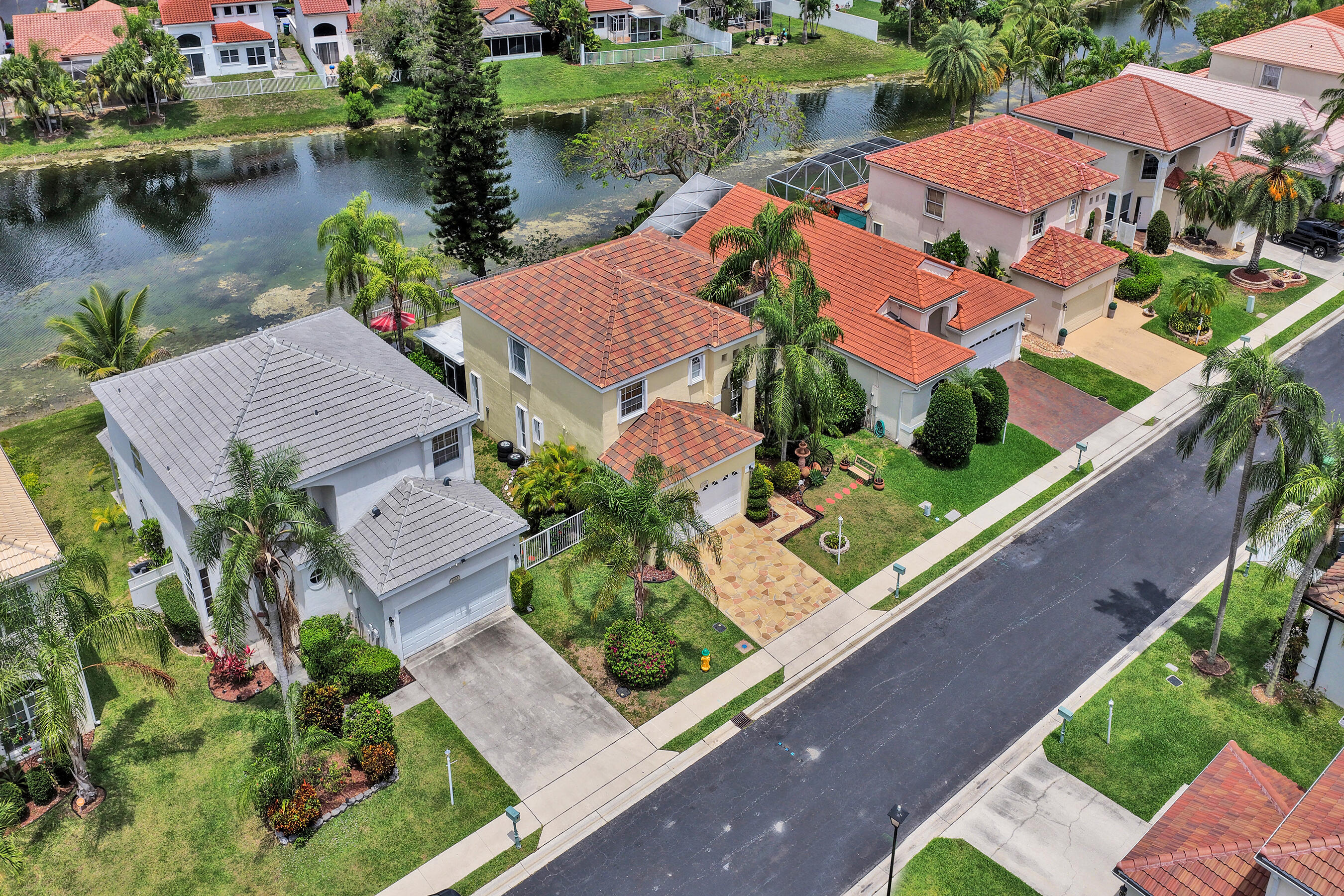 HOLIDAY SPRINGS EAST - Residential