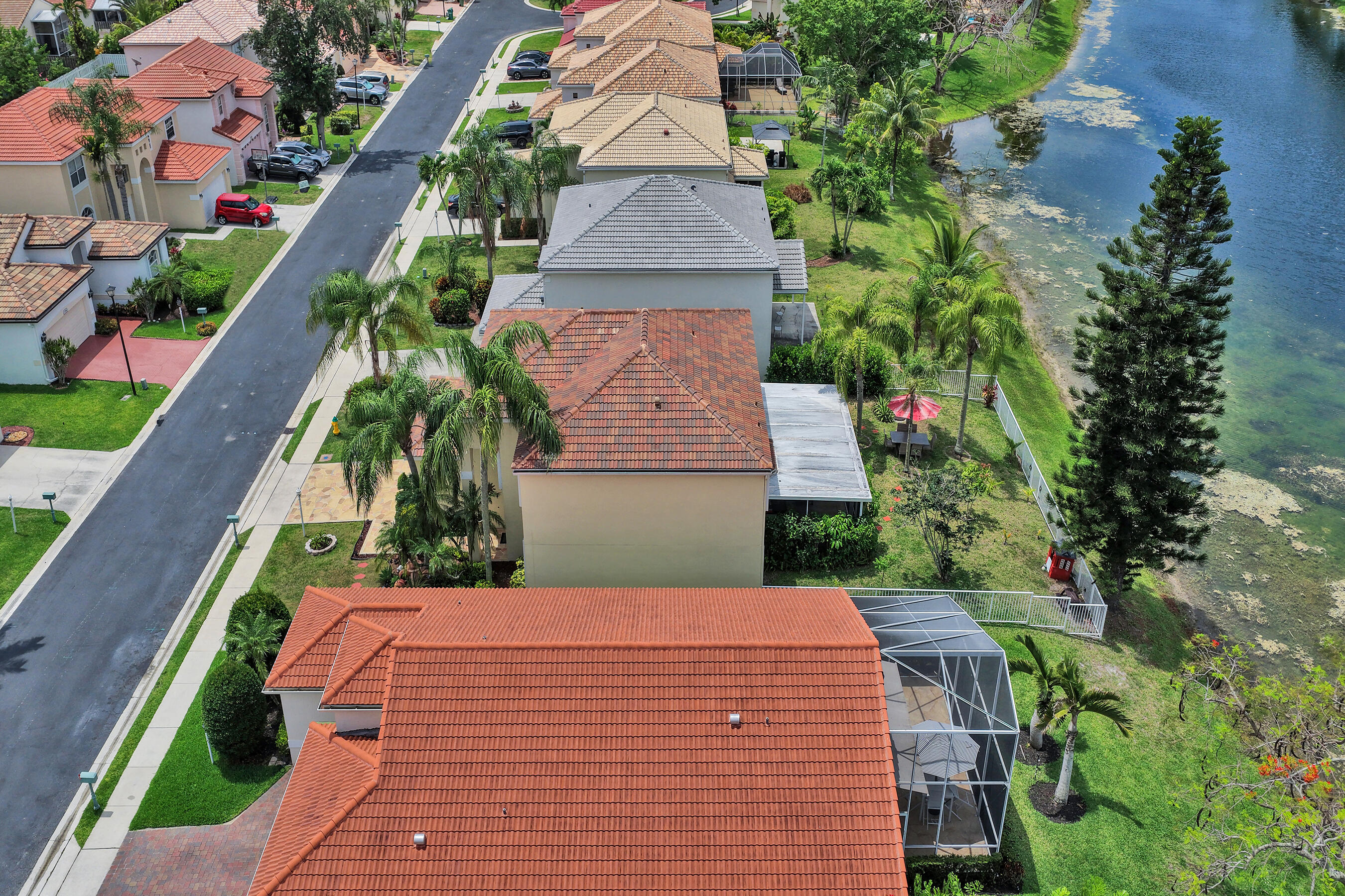 HOLIDAY SPRINGS EAST - Residential