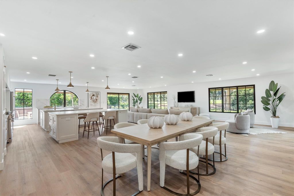 Photo of 4456 Hickory Drive, Palm Beach Gardens, FL 33418 (MLS # F10538766)