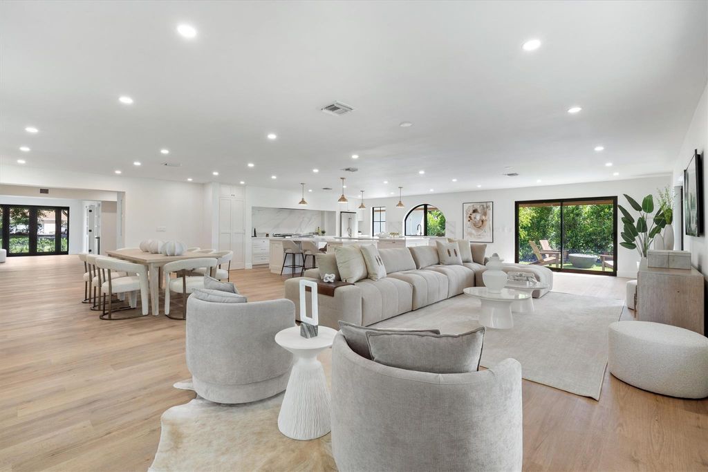 Photo of 4456 Hickory Drive, Palm Beach Gardens, FL 33418 (MLS # F10538766)