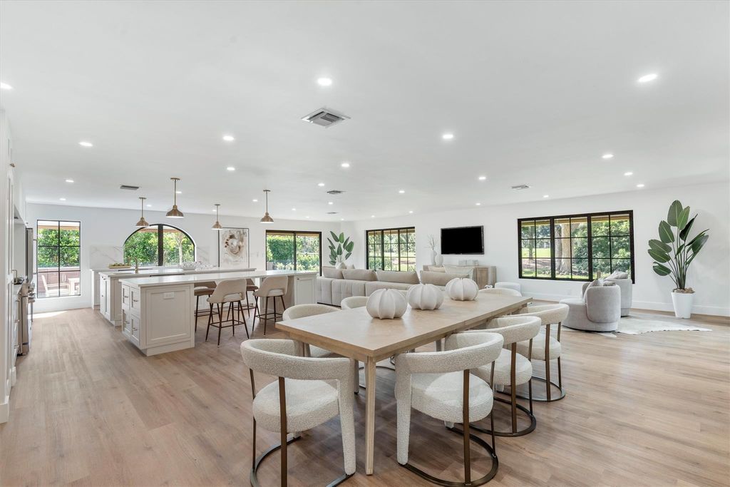 Photo of 4456 Hickory Drive, Palm Beach Gardens, FL 33418 (MLS # F10538766)