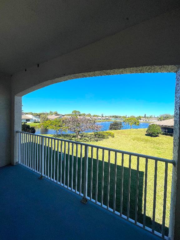 THE LAKES AT THE SAVANNAHS CONDOMINIUM - Residential Lease