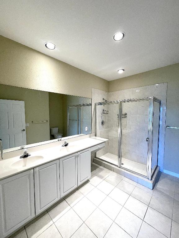 THE LAKES AT THE SAVANNAHS CONDOMINIUM - Residential Lease