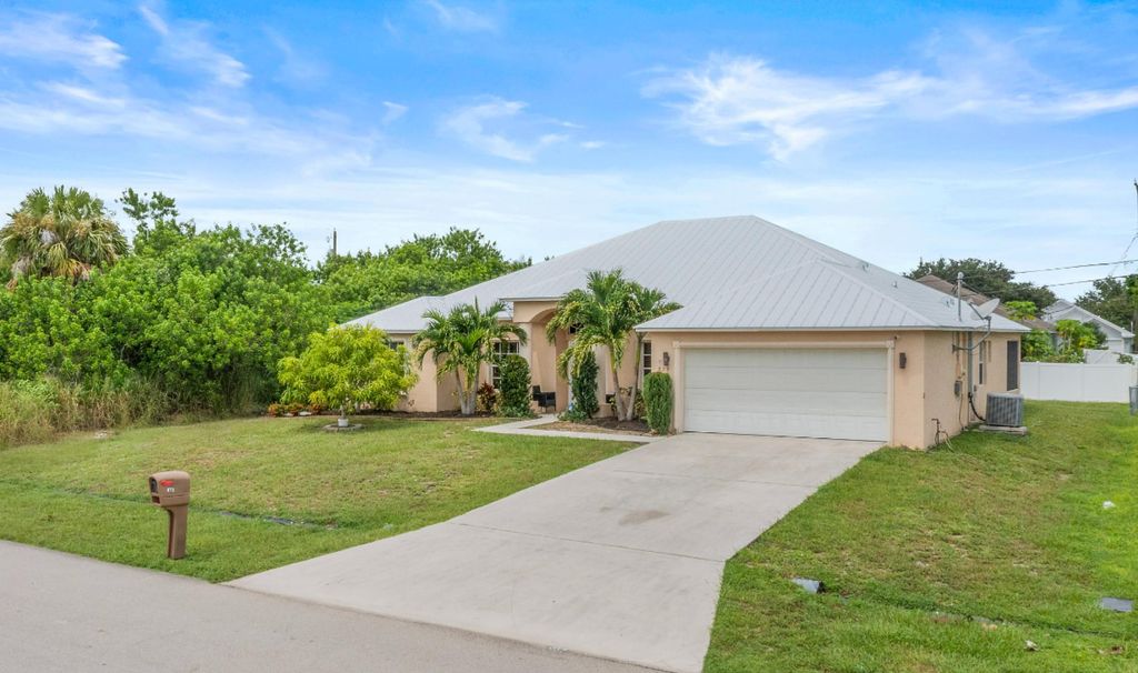 Photo of 873 SW Kappa Avenue, Port Saint Lucie, FL 34953 (MLS # R11121544)
