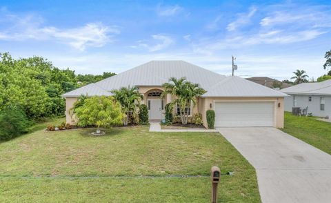 873 SW Kappa Avenue Port St Lucie FL 34953