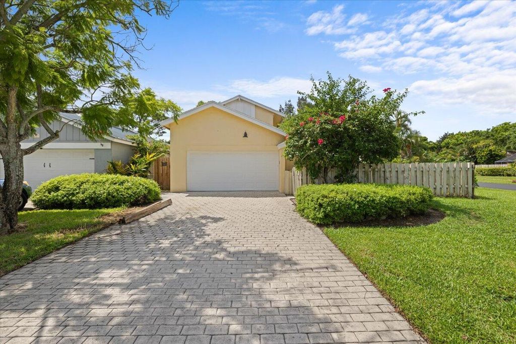 Photo of 1840 NW 10th Street, Delray Beach, FL 33445 (MLS # R11120234)