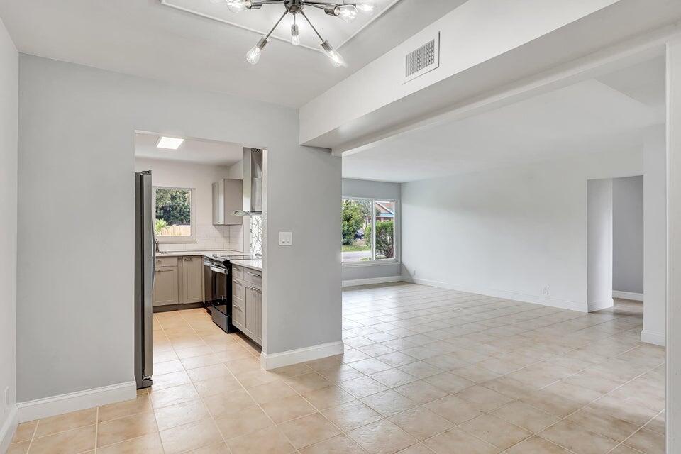 BOYNTON HEIGHTS - Residential Lease