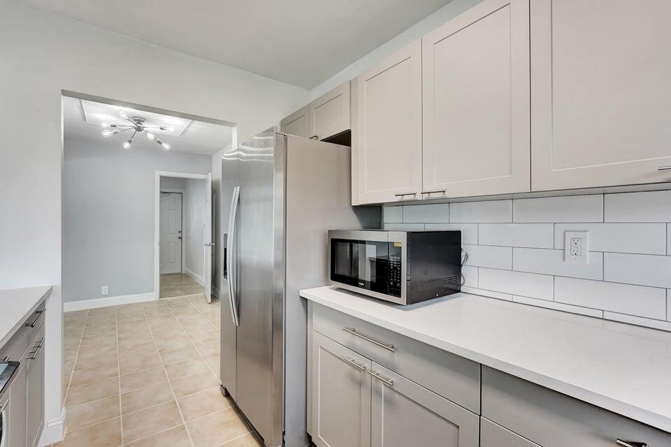 BOYNTON HEIGHTS - Residential Lease