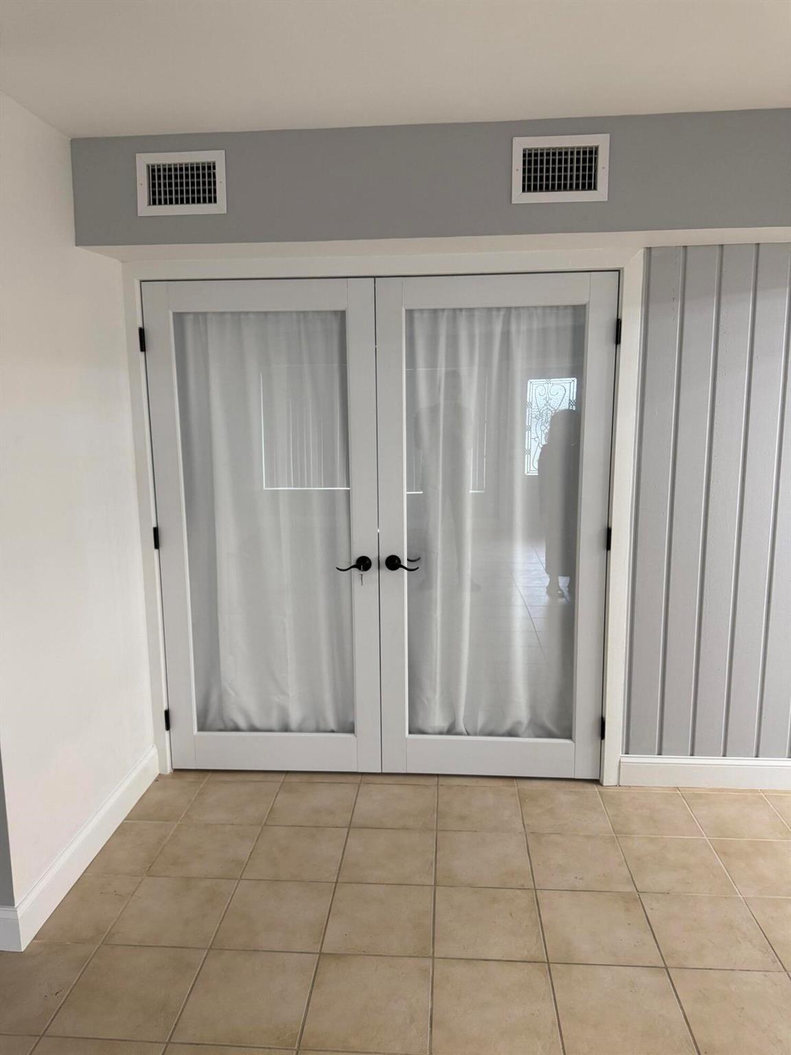 BOYNTON HEIGHTS - Residential Lease