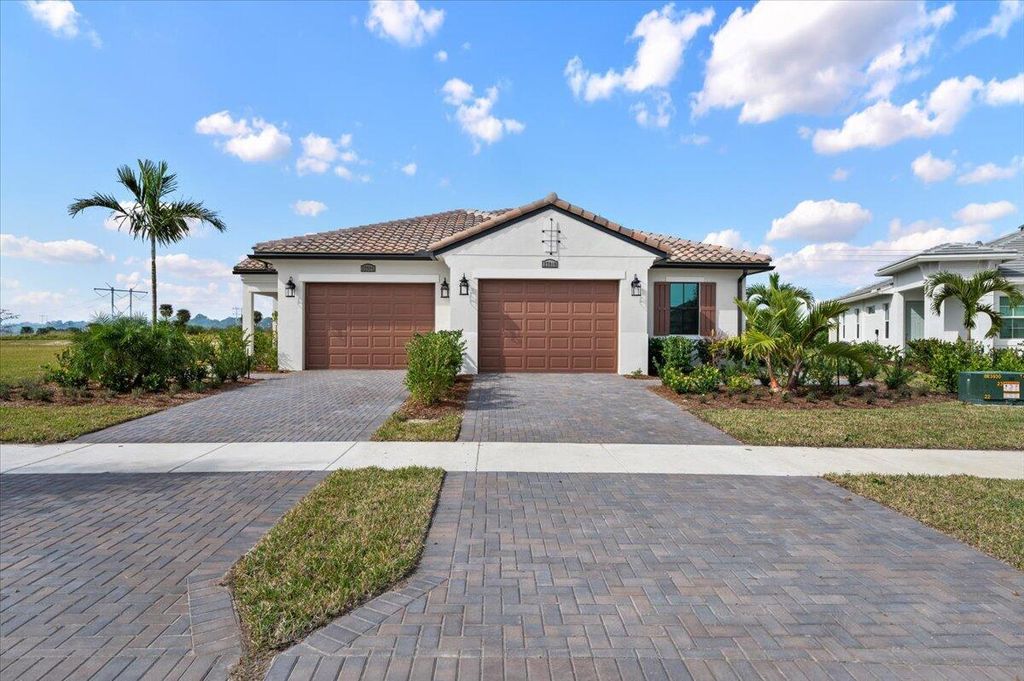 Photo of 27004 SW Viterbo Way, Port St Lucie, FL 34986 (MLS # R10950019)