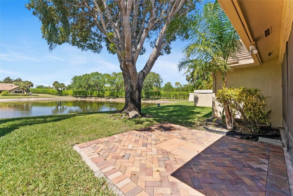 Photo of 6803 Bitterbush Place, Boynton Beach, FL 33472 (MLS # F10544436)