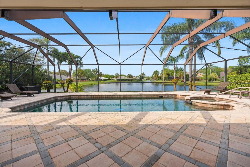 Photo of 18289 SE Heritage Drive, Jupiter, FL 33469 (MLS # R11133313)