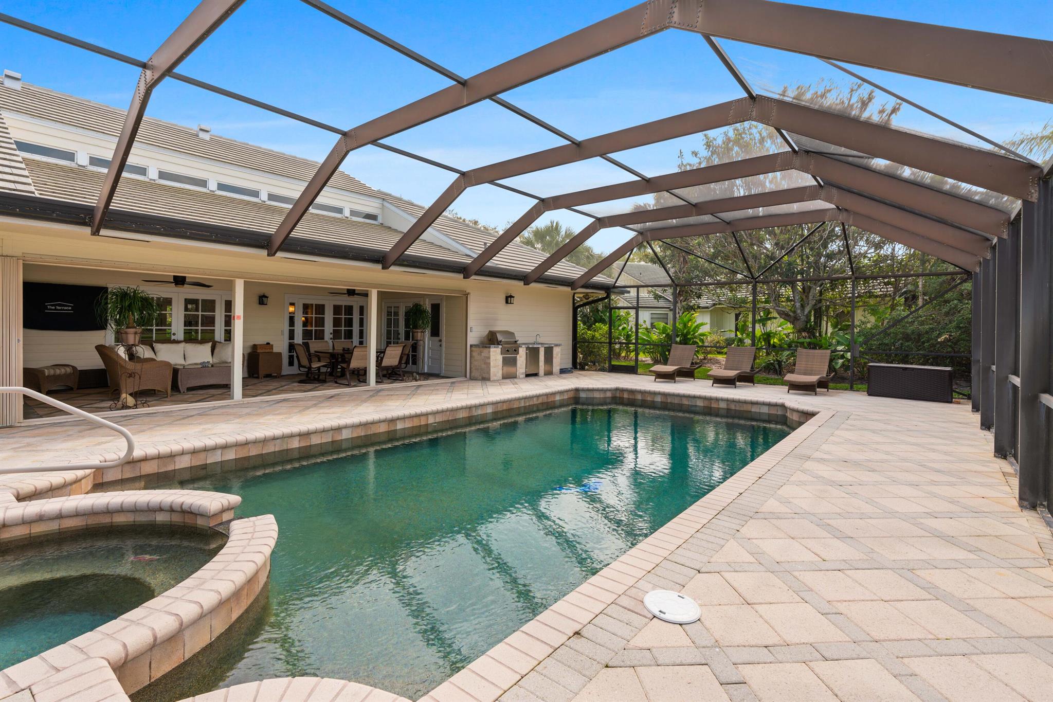HERITAGE OAKS - Residential