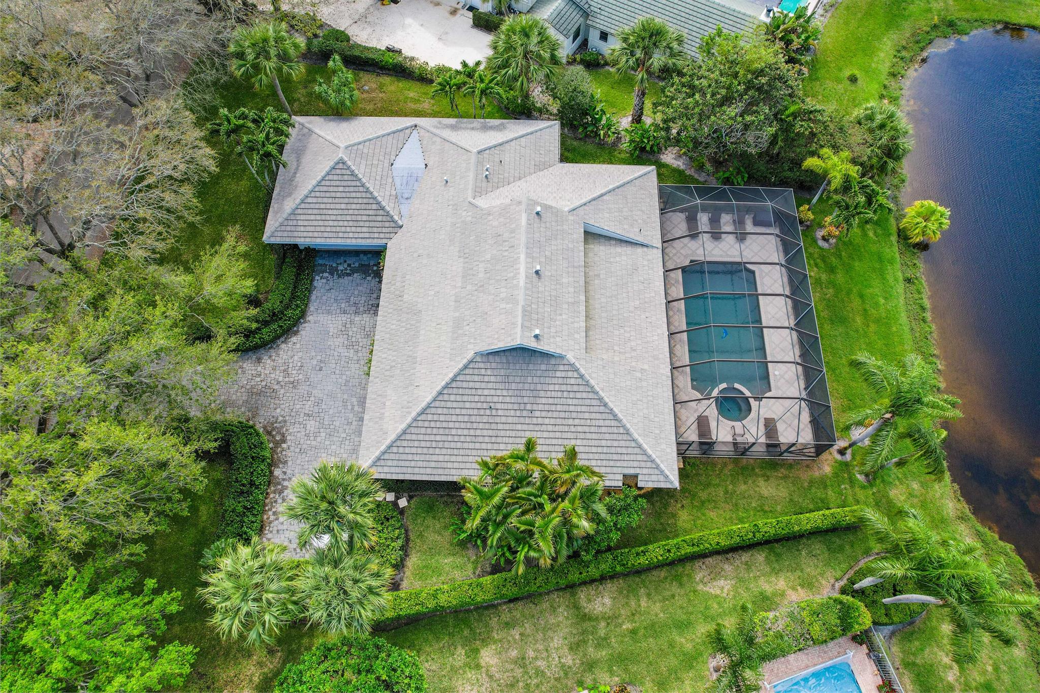 HERITAGE OAKS - Residential