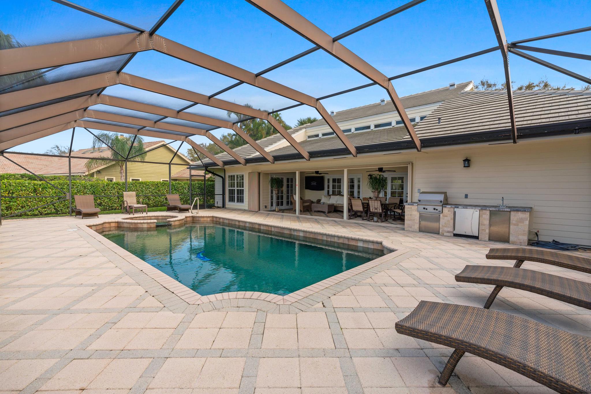 HERITAGE OAKS - Residential