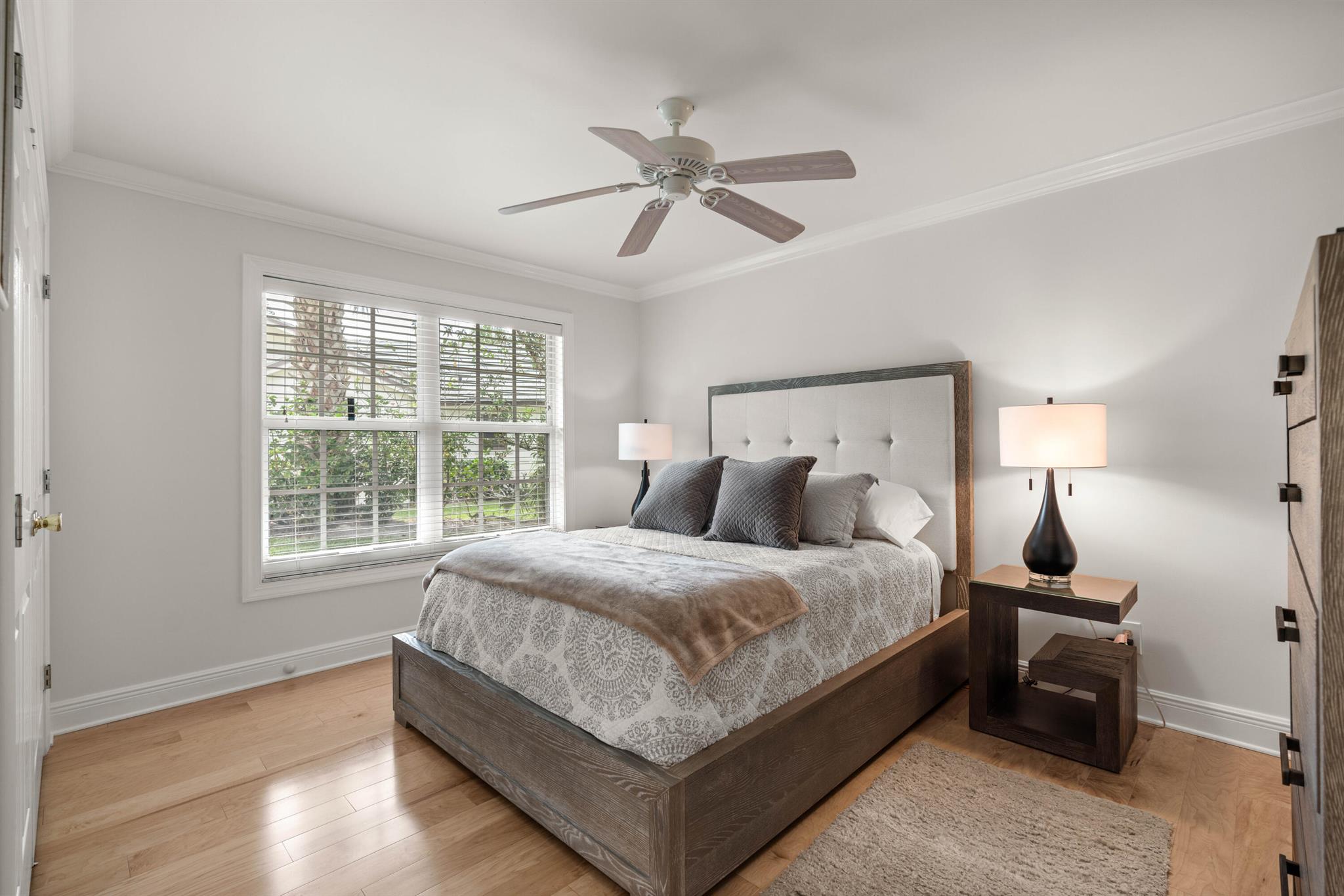 HERITAGE OAKS - Residential