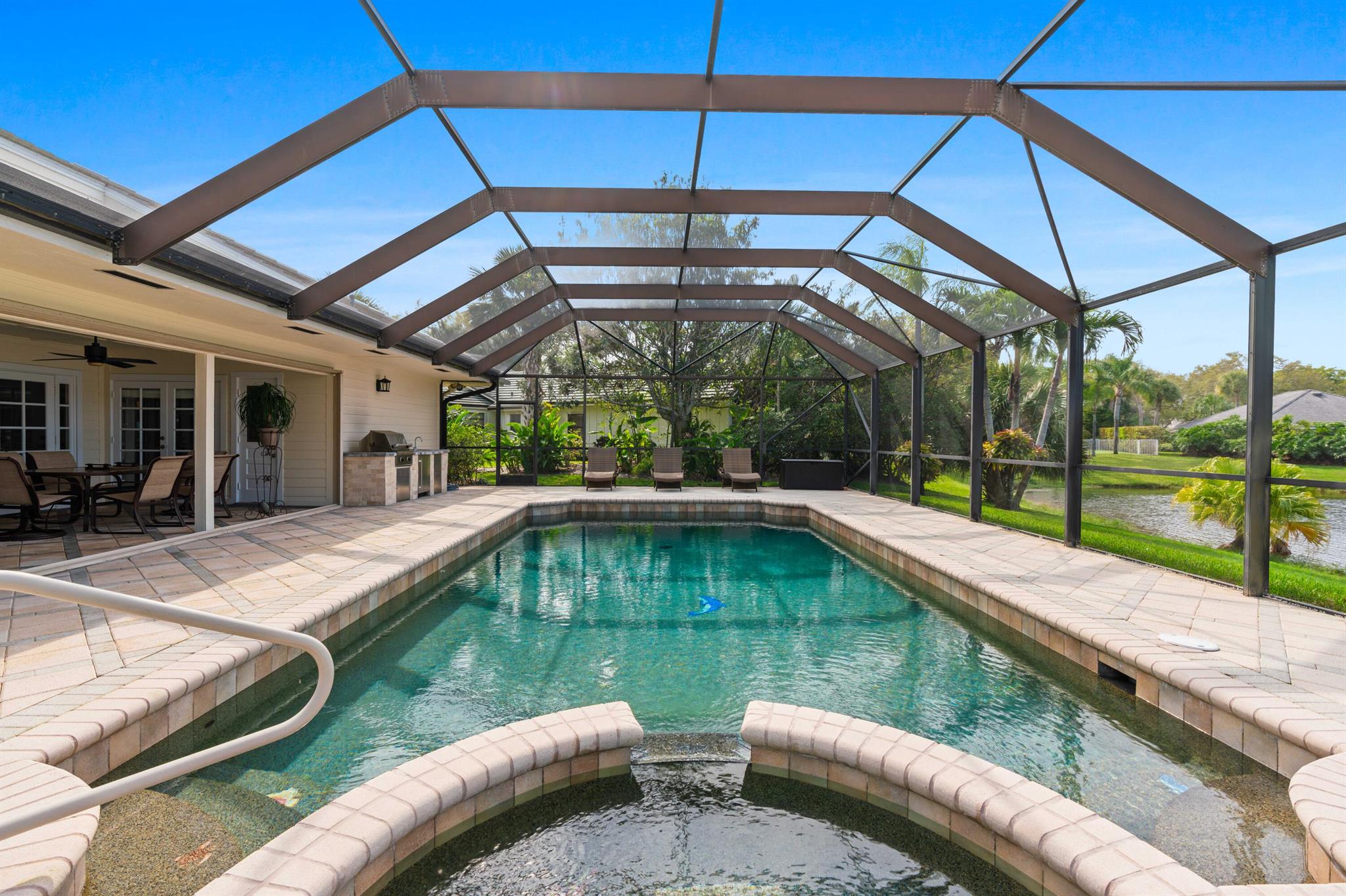 HERITAGE OAKS - Residential