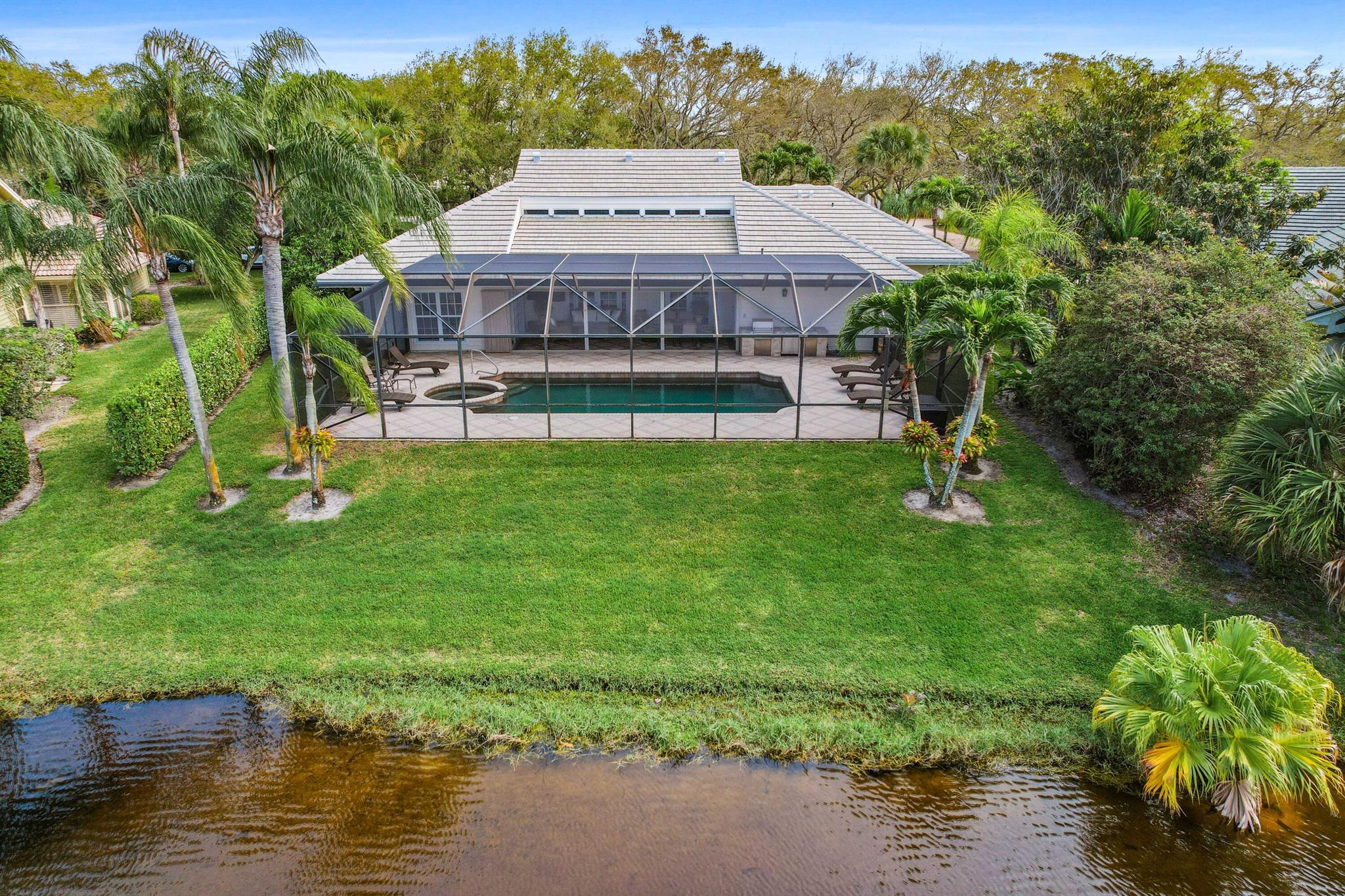 HERITAGE OAKS - Residential