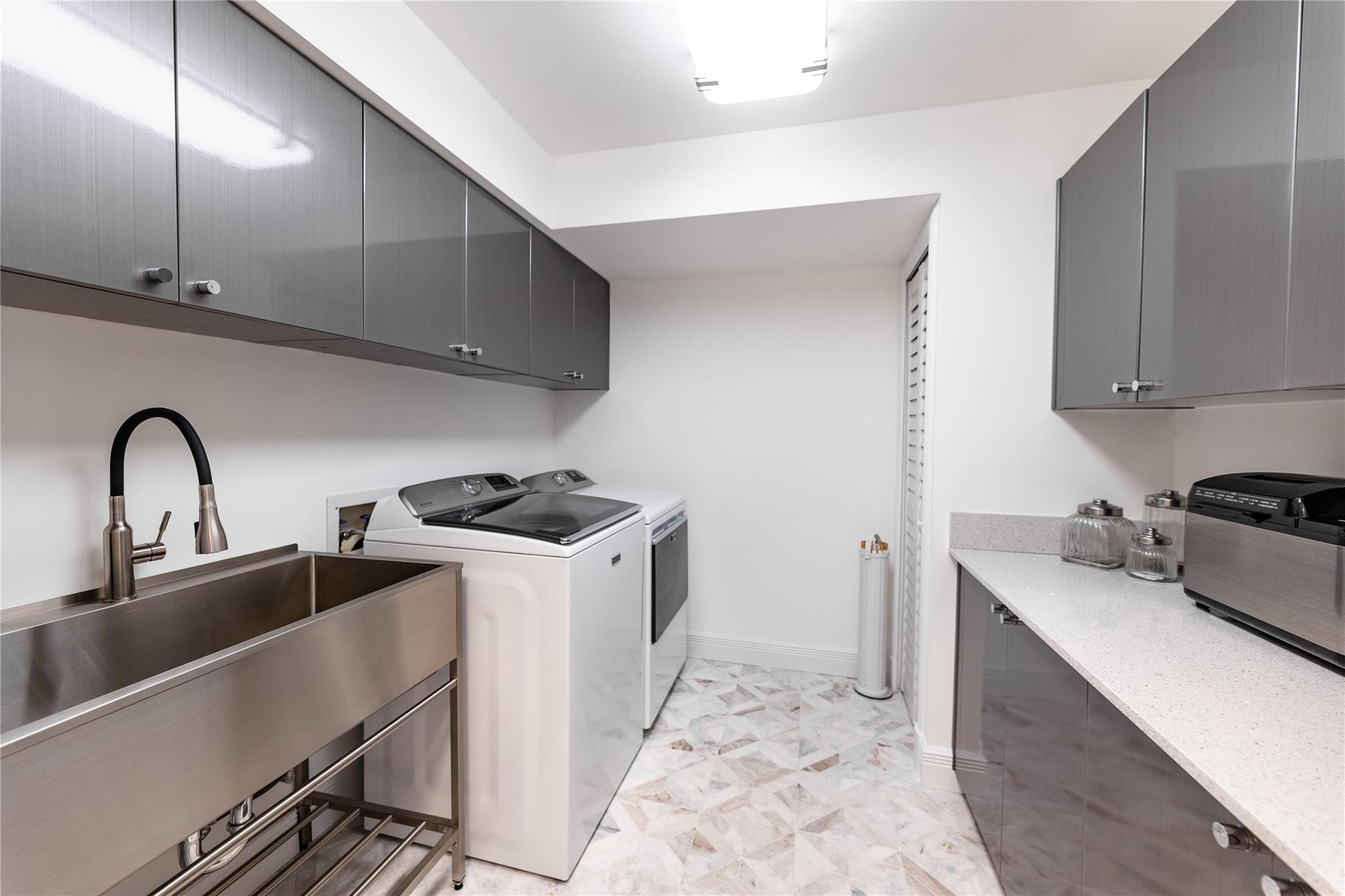 Indialucie - Residential