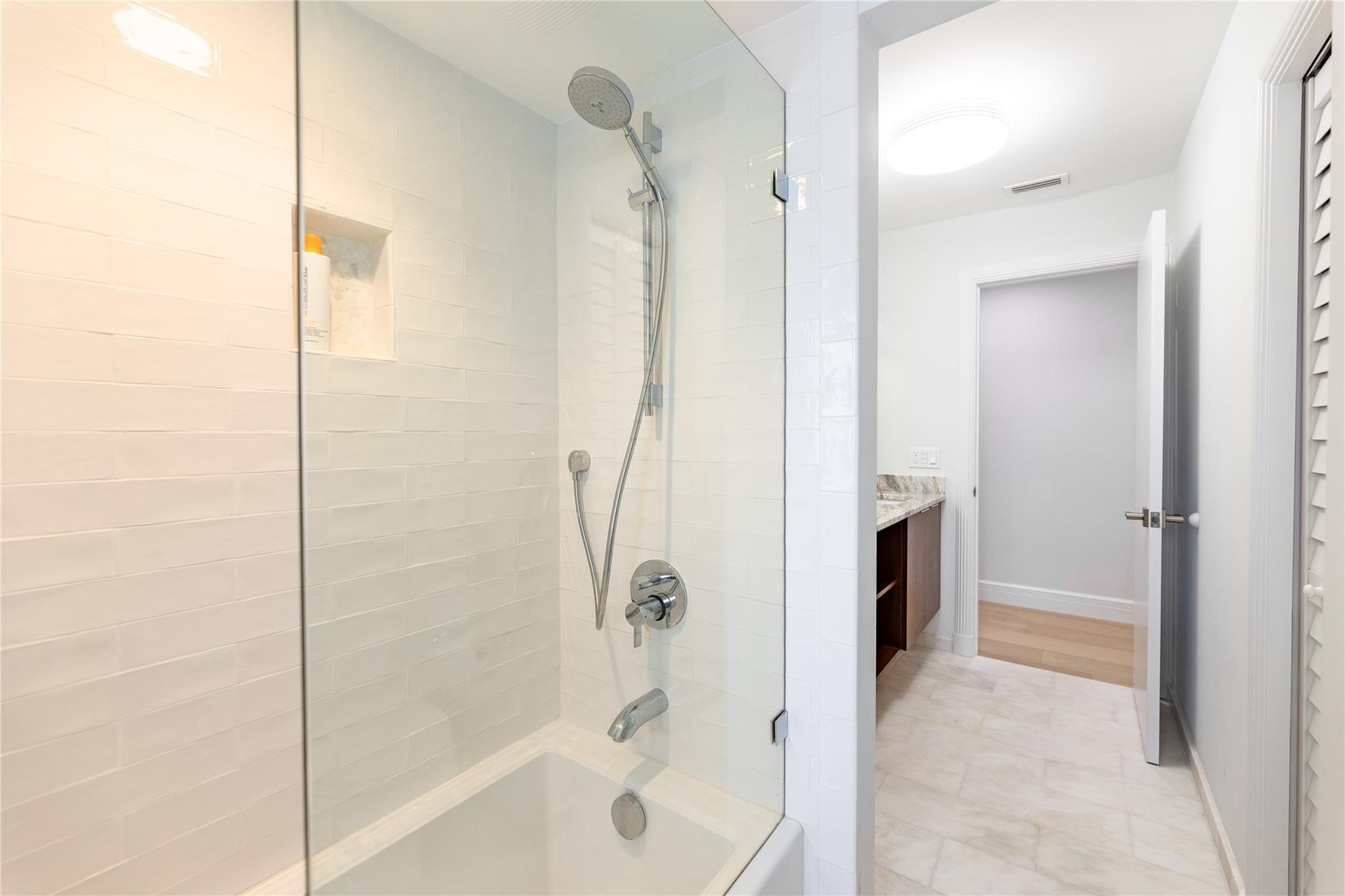 Indialucie - Residential