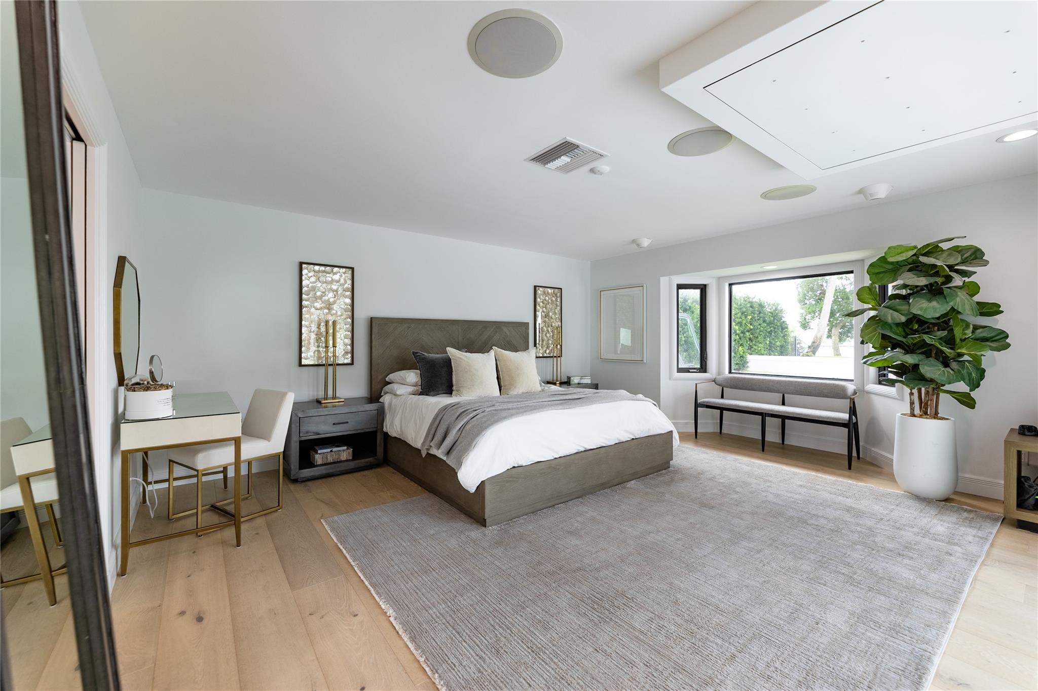 Indialucie - Residential