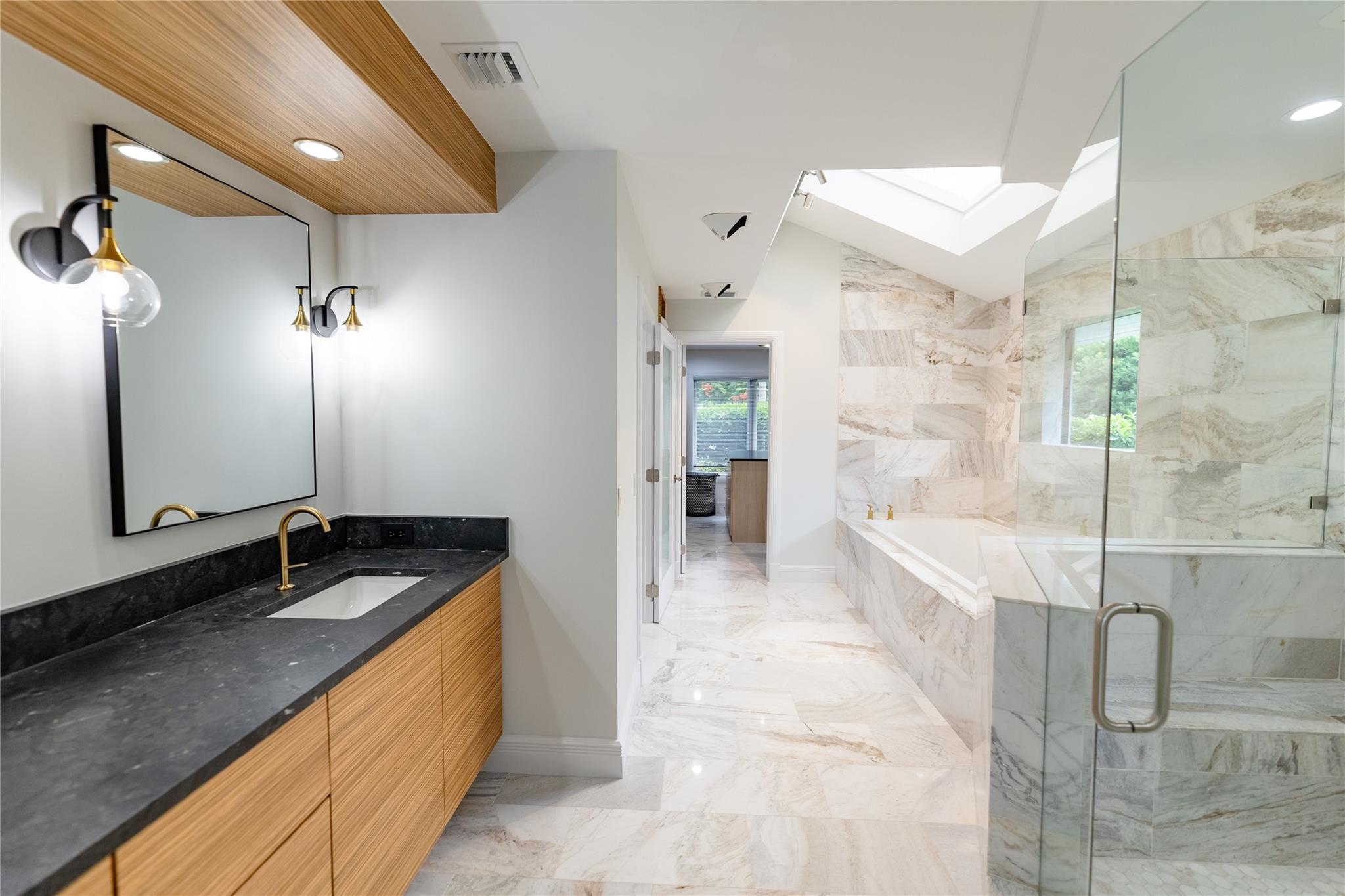 Indialucie - Residential