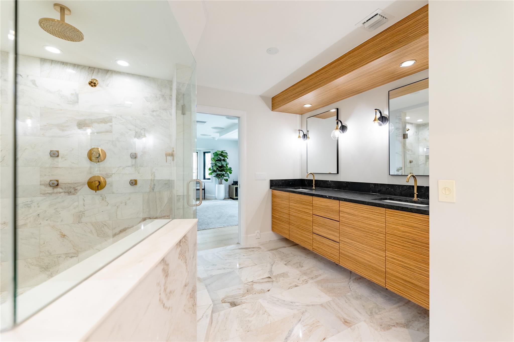 Indialucie - Residential