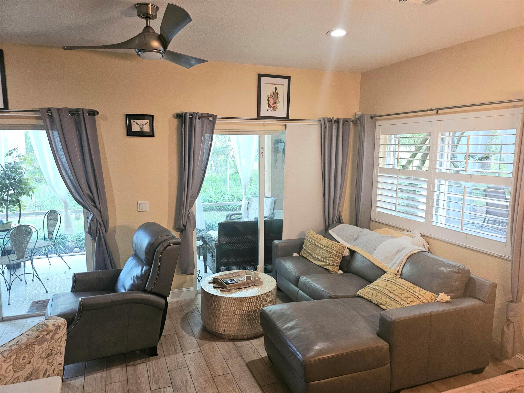 CASTLE PINES CONDOMINIUM - Residential Lease