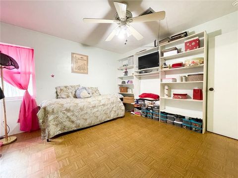 A home in Oakland Park