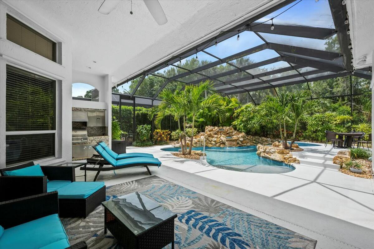 126 N River Drive W