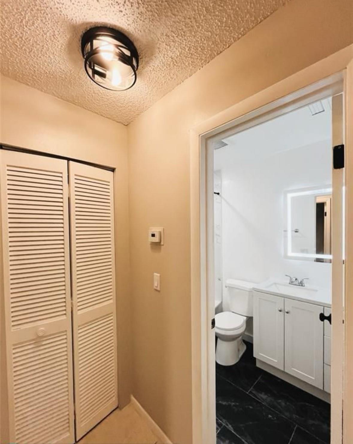 St James Park Delmar 11-2 - Residential Lease